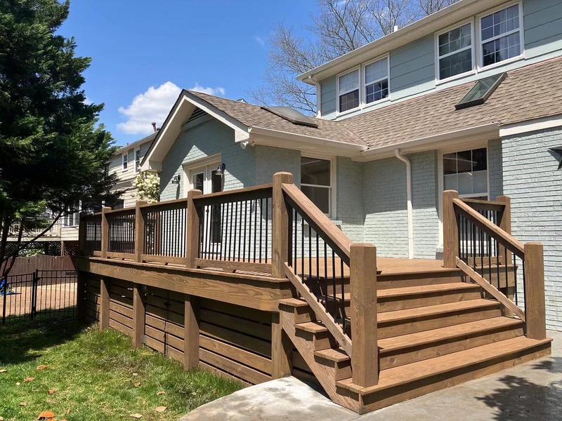 Deck & Fence Staining